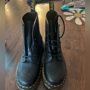 Dr Marten Boots